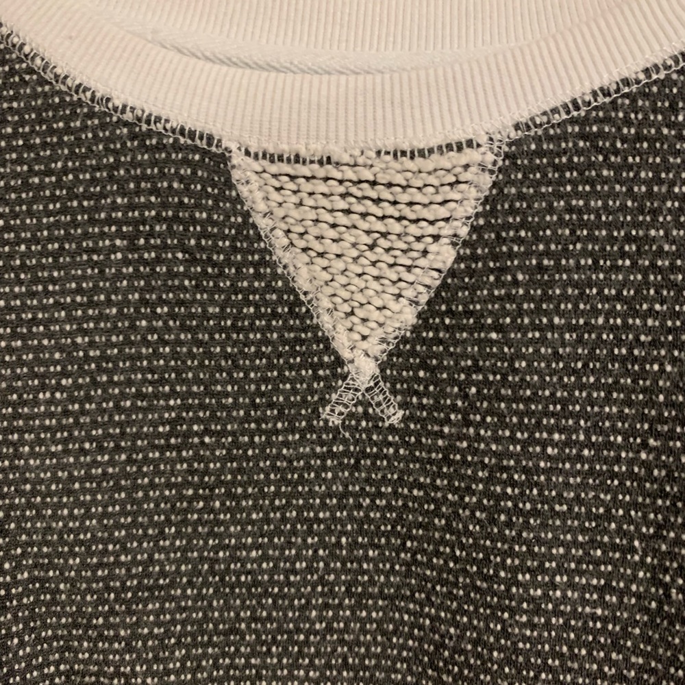 Zyia Sweatshirt